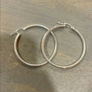 Silver earings 9.25